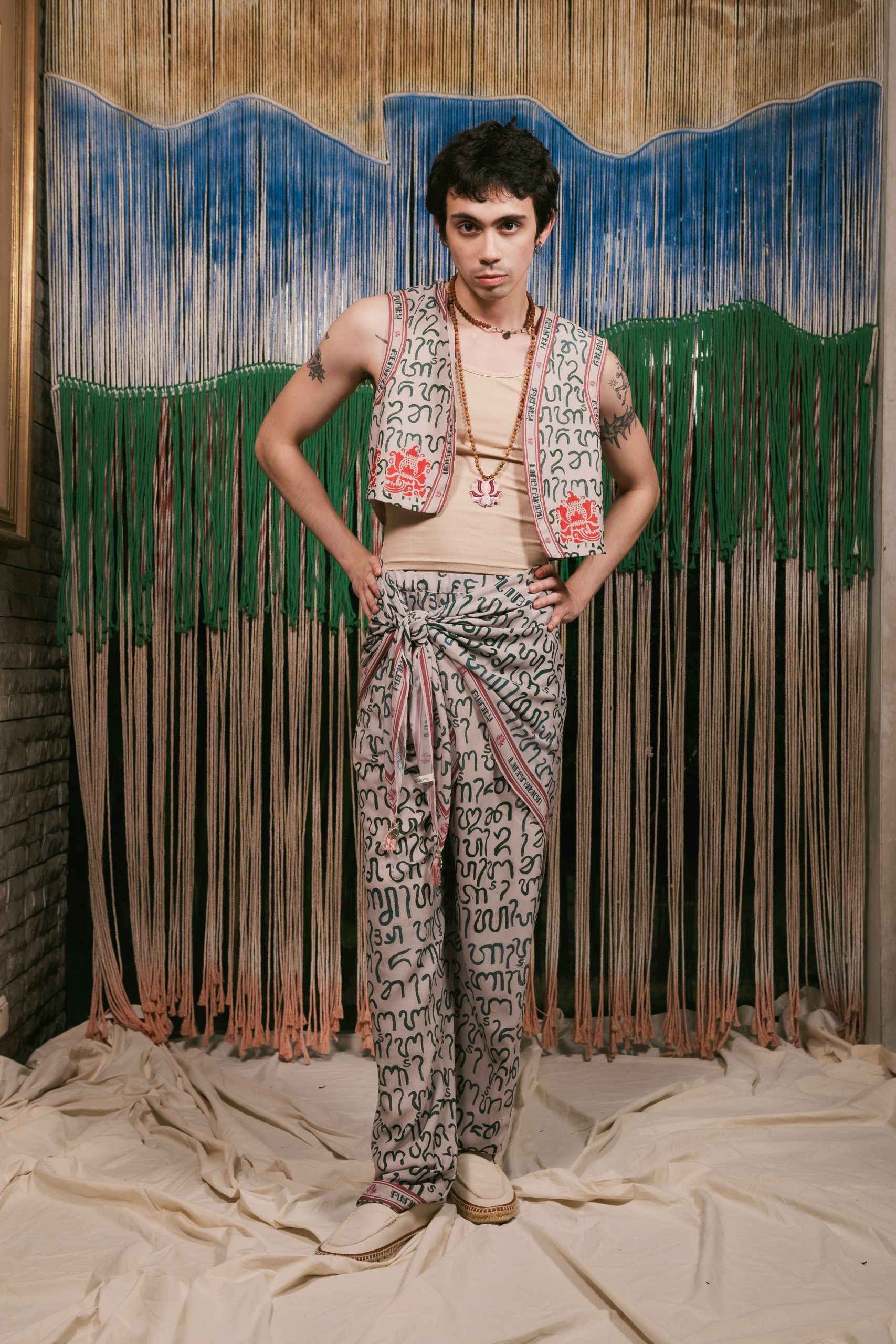 Aksara Vest - Image 2