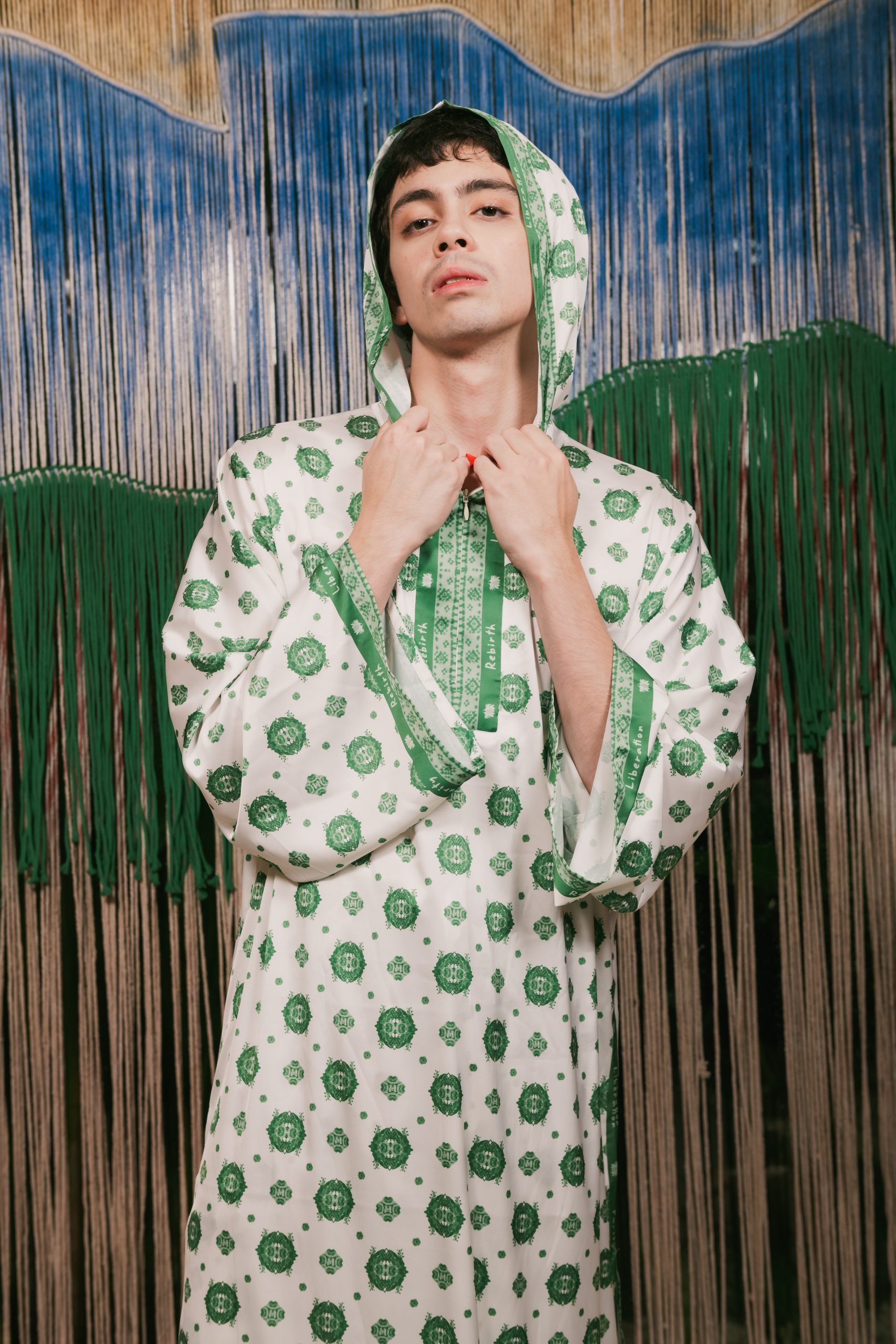 Lotus Kaftan Capuchong in White - Green