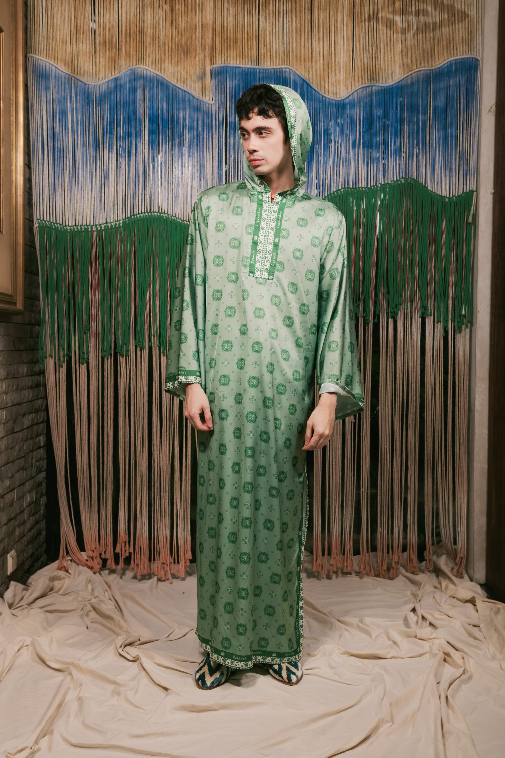 Lotus Kaftan Capuchong in Green - Green