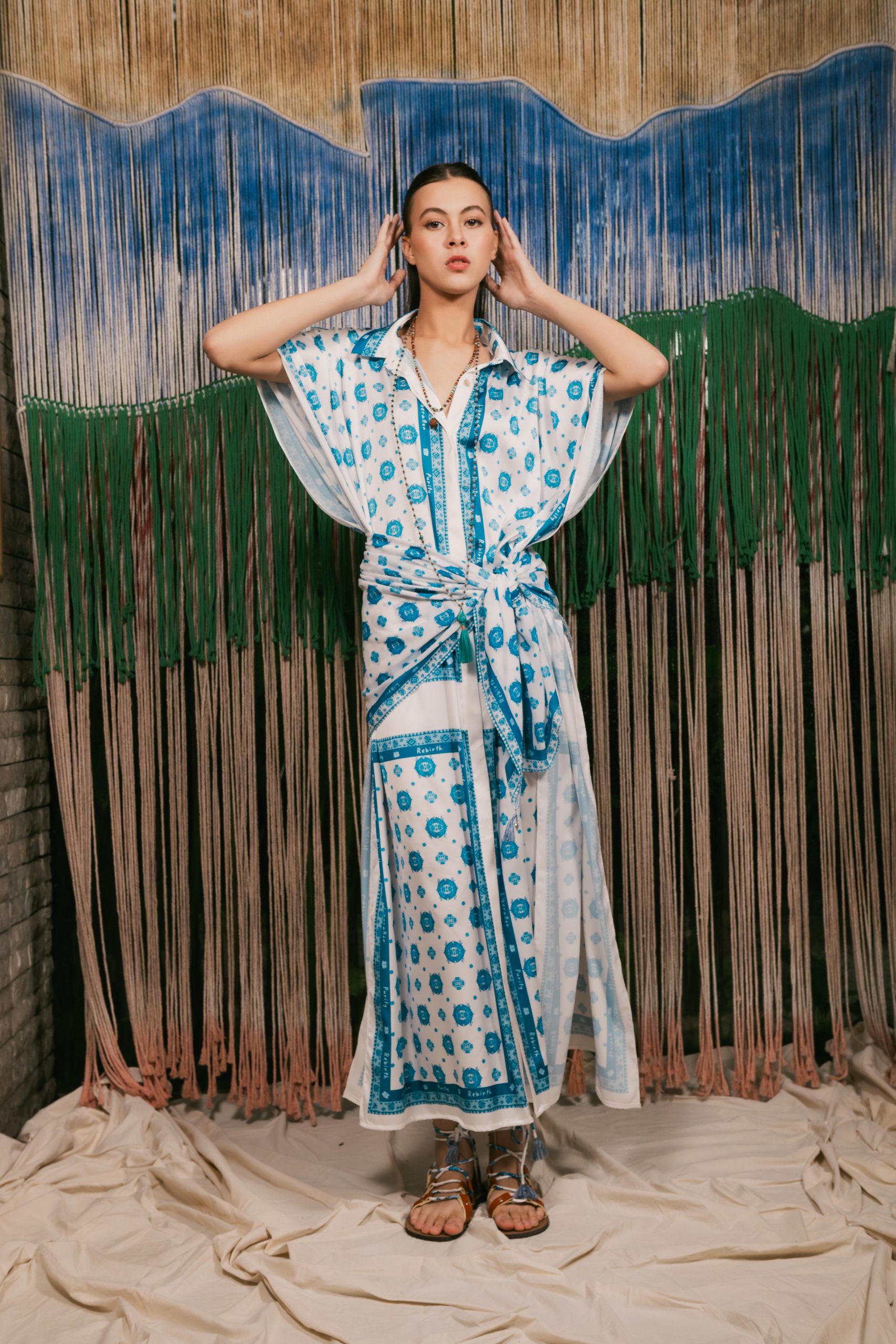 Lotus Utama Kaftan in White - Blue - Image 3