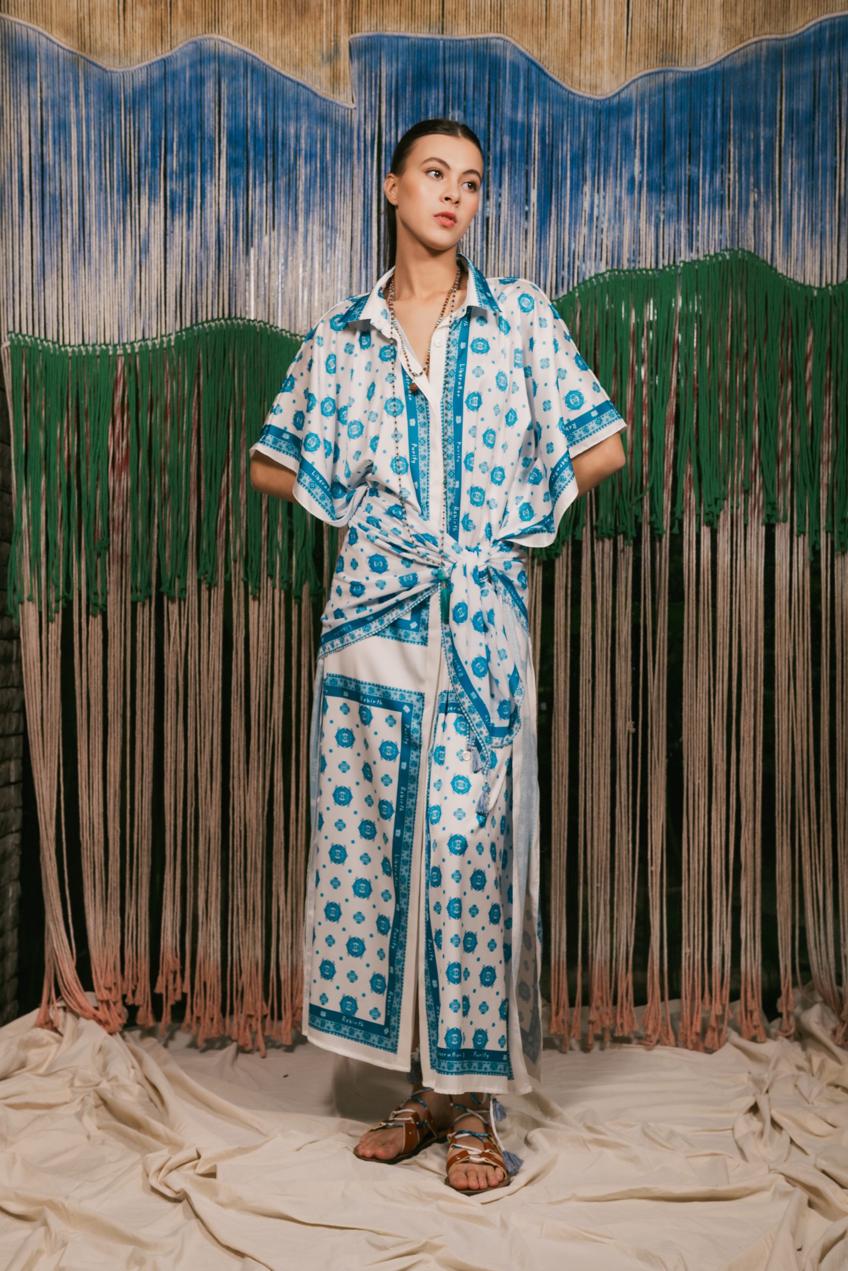 Lotus Utama Kaftan in White - Blue - Image 2