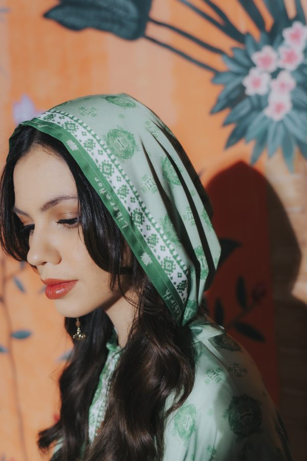Lotus Kaftan Capuchong in Green - Green - Image 3
