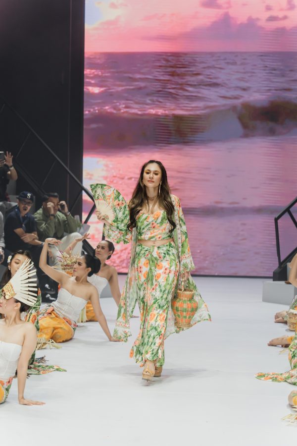 Amanda Coat Tropical - Image 2