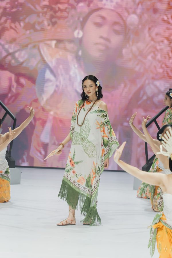 Cempaka Kaftan