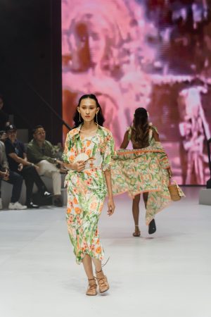 Jegeg Crop Top Tropical
